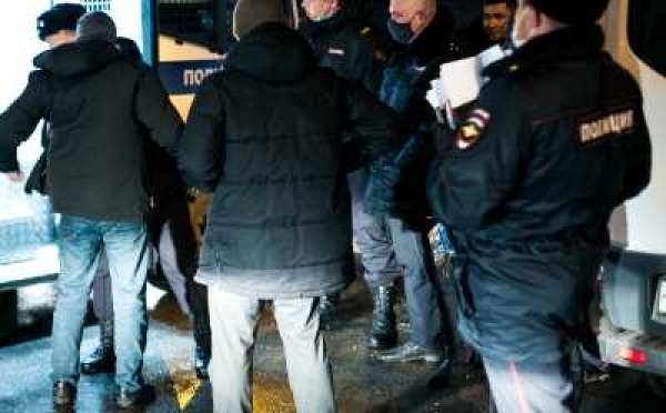 Полиция Москвы осуществляет рейды для выявления нелегальных мигрантов